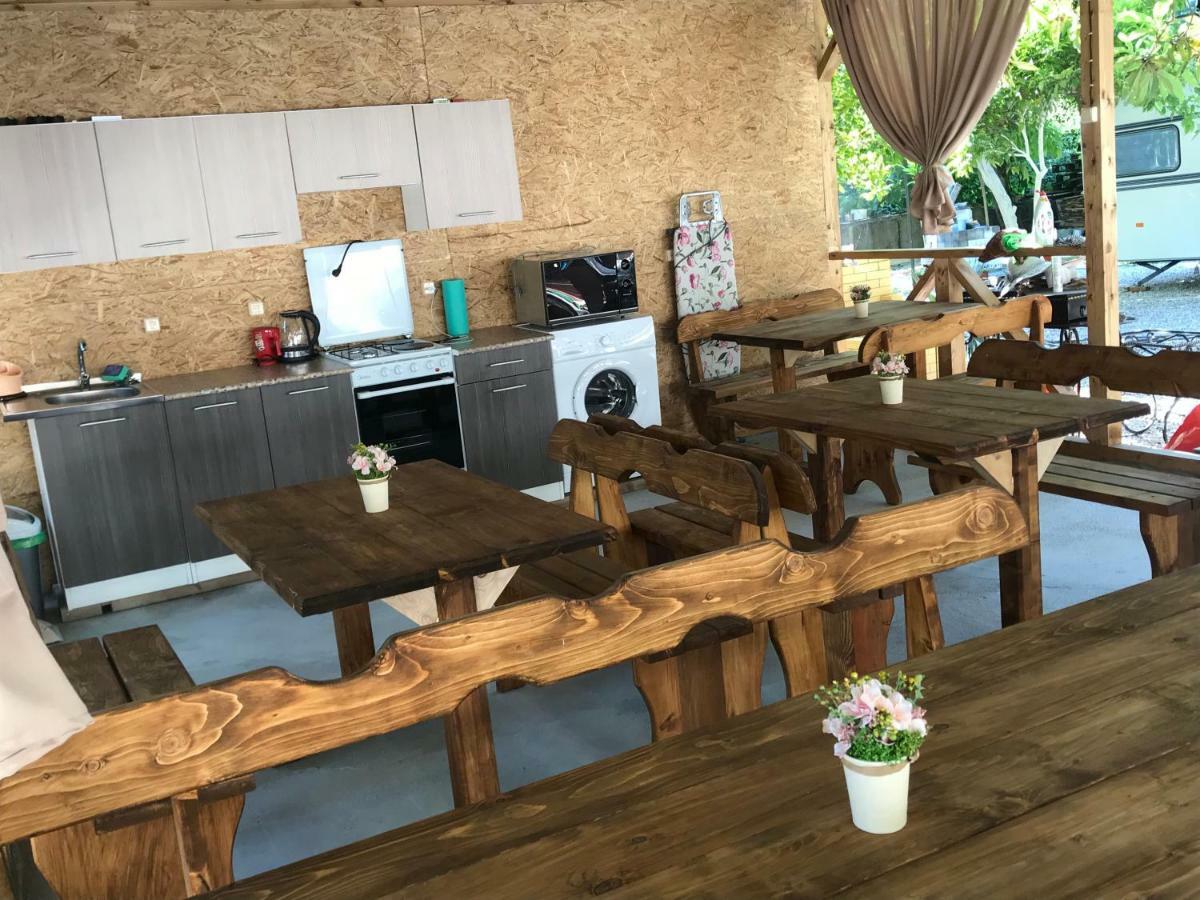 Гостевой Комплекс Парус Hotel New Athos Ngoại thất bức ảnh